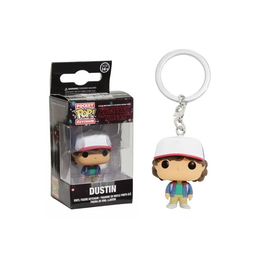 LLAVERO FUNKO POP STRANGER THINGS - DUSTIN GORRA BLANCA Y ROJA