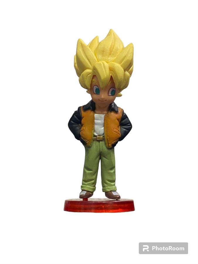 MINI FIGURA DRAGON BALL DE 8 CM - GOKU SAGA CELL CON CHAQUETA